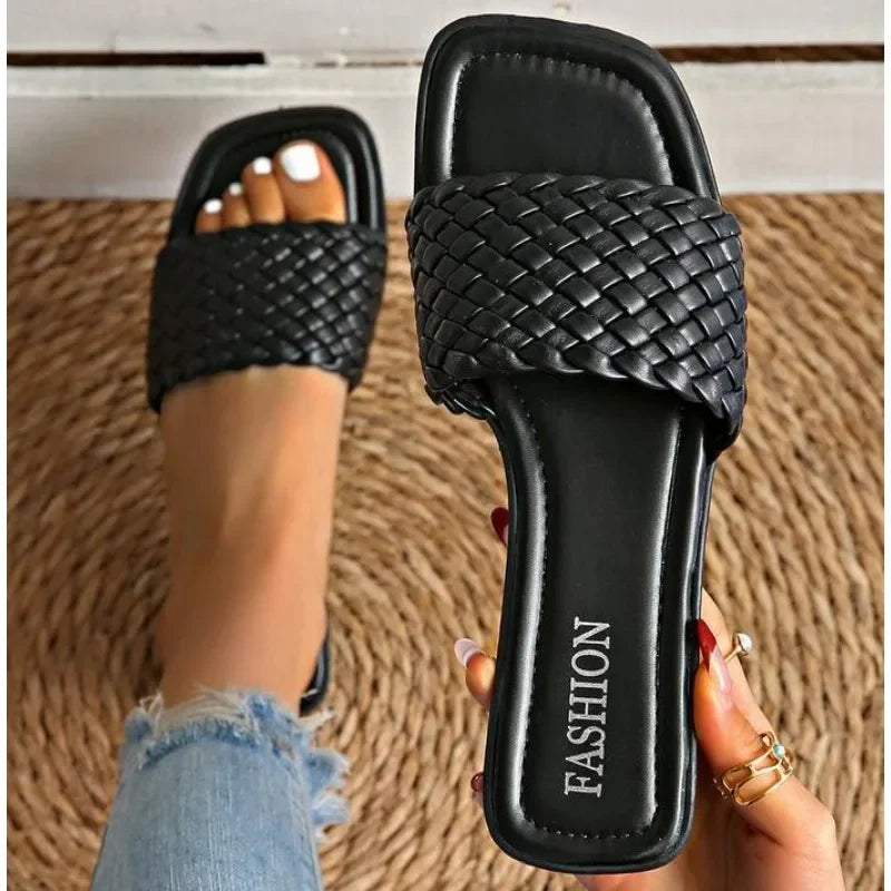 New Women's Slippers Summer Selling Sexy Braided Red Square Toe Flat Flip-Flops Fashion Beach Mules Casual Indoor Home Slippers