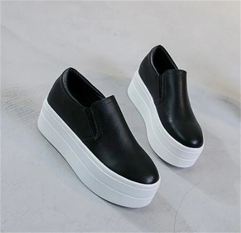 ZXRYXGS 2026 New Top Cowhide Platform Shoes Woman Sneaker Non-slip Comfort Winter High Heels Leather Shoes Women Casual Shoes
