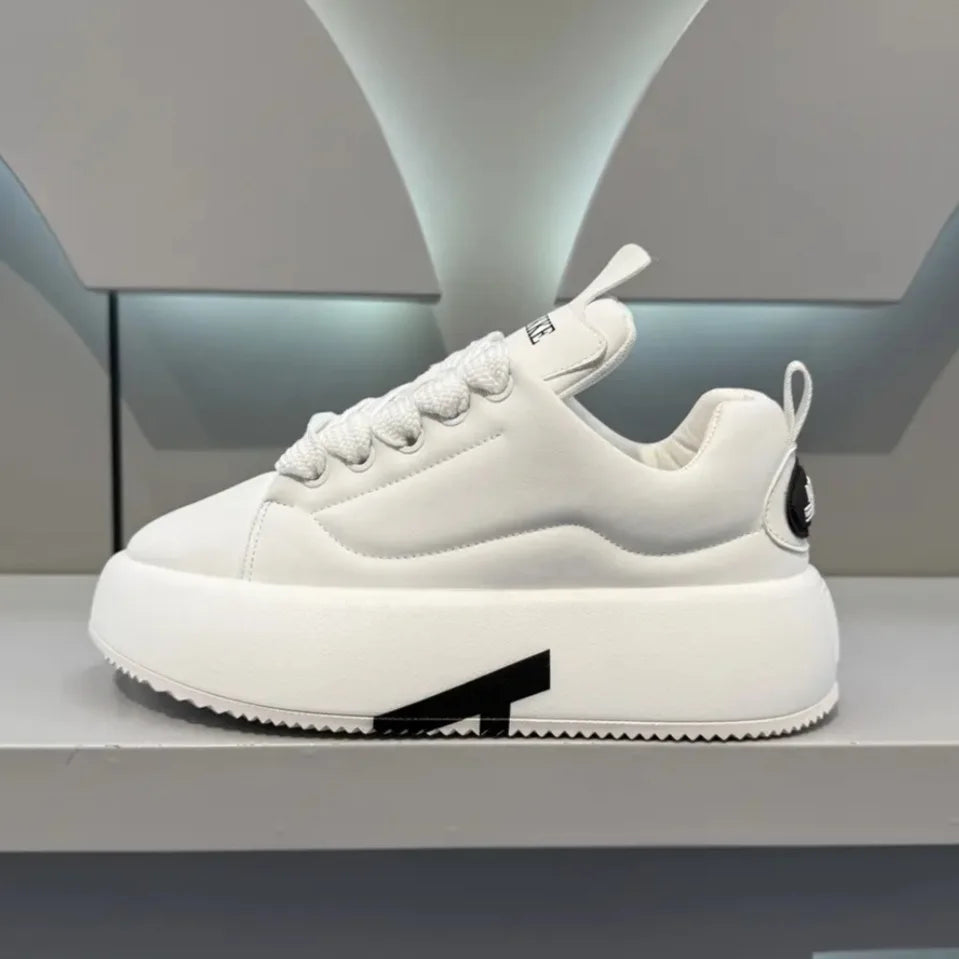 Thick Bottom Heightening White Shoes Round Toe Lace Up Casual Board Shoes Men Anti-slip Comfort Sneakers Fashion Running Shoes