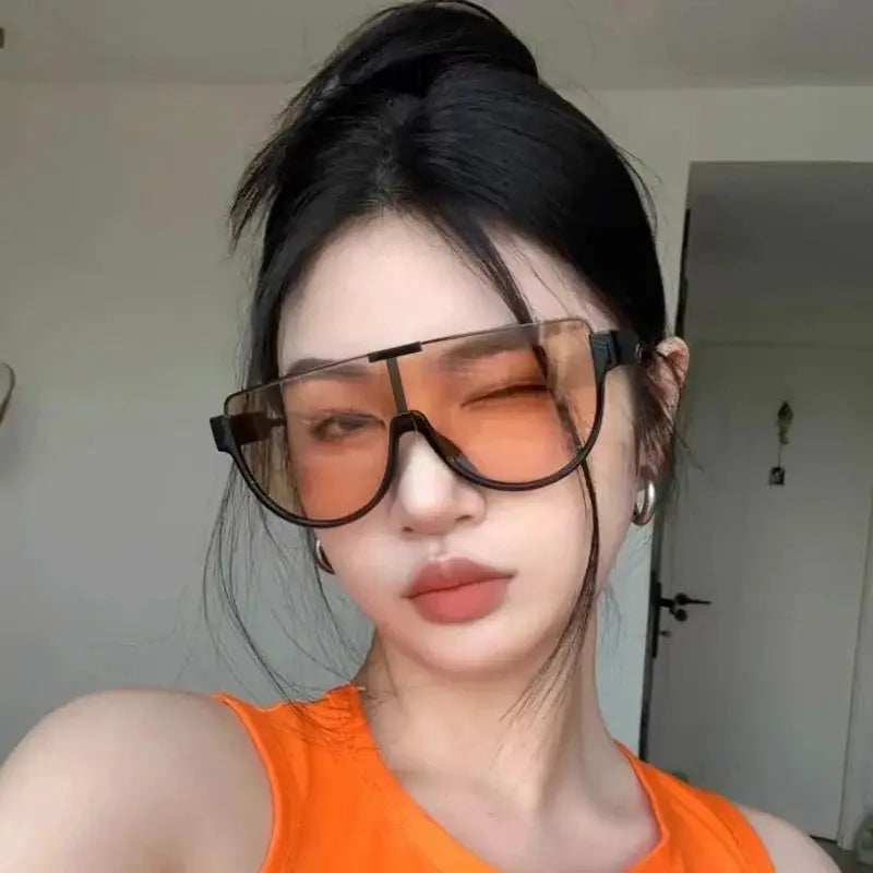 Fashion New Retro Oversized Sunglasses Women Integrated Frame Eyeglasses Punk Style Street Photography Glasses BAZAARHUBO