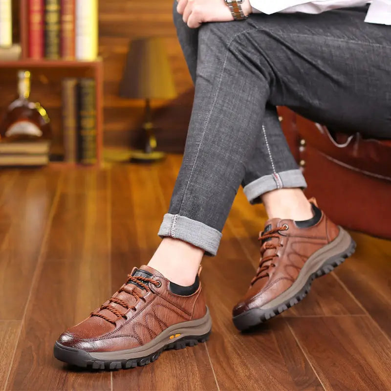 Men's Outdoor Leisure Shoes Mountaineering Fashion Sports Shoes Anti Slip Lightweight Shoes Comfortable Men Sneakers