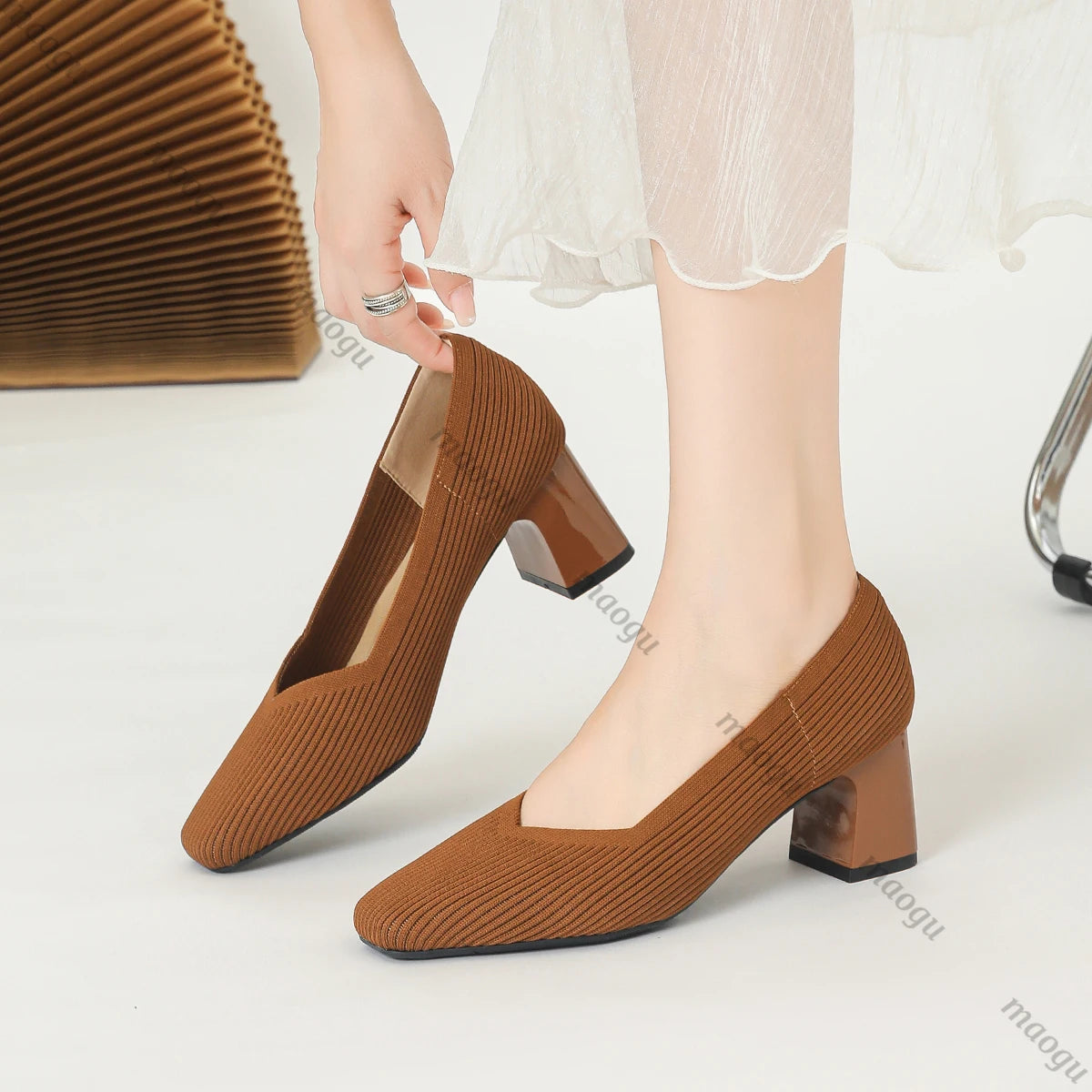 Shoes Woman High Heels Comfortable Square Knitted Breathable Comfortable Women's Flats Shoes (5cm High) 2025 New Collection