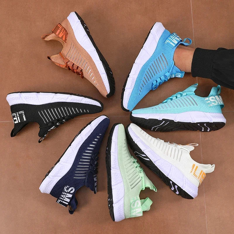 New Men's Sports Shoes with Cushioning Mesh Speculative Stage Hiking Shoes Anti Slip Comfortable Lightweight Gym Training Shoes