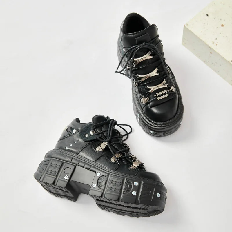 New Fashion Women Lace-Up Sneakers Round Toe Thick Bottom Metal Decoration Woman Ankle Botas Mujer Punk Party Rock Platform Shoe