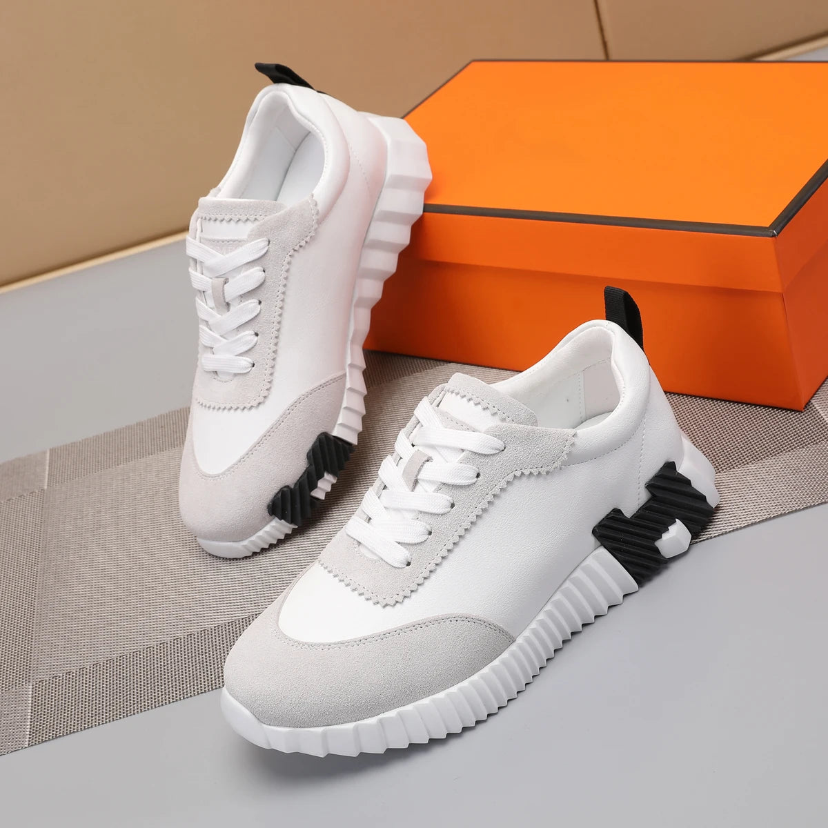 Leather Men's Shoes Comfortable Breathable British Style Casual Running Shoes Fashionable Board Shoes round Toe Thick Bottom
