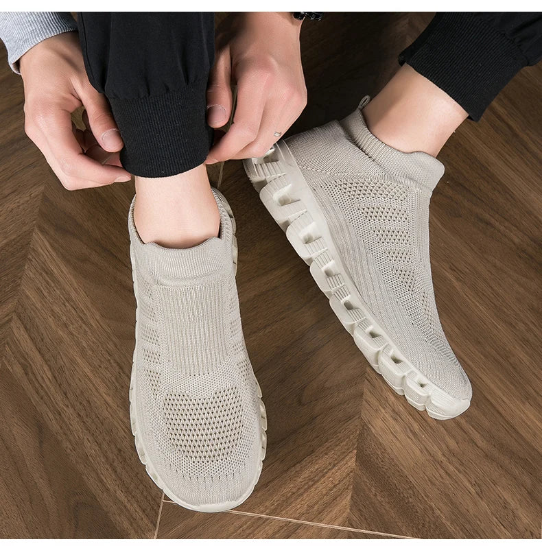 2025 New Men's Casual Sneaker Breathable Ultralight Slip On Shoes Mesh Sock Mouth Jogging Athletic Women Sneakers