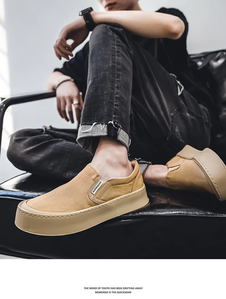 New Arrival Low Price Mens Breathable High Quality Casual Shoes Solid Color Canvas Casual Shoes Slip On Men Fashion Flats Loafer