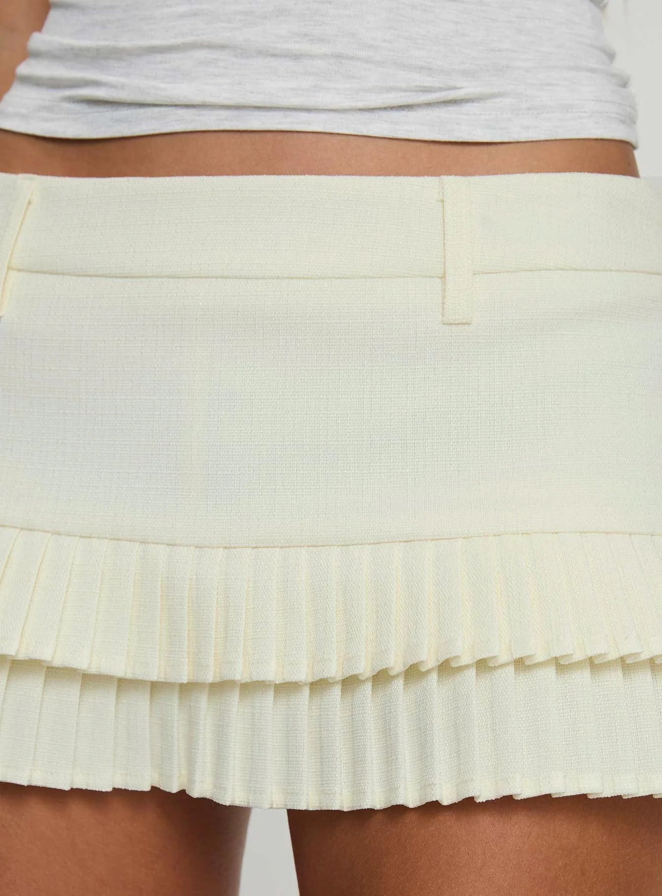 2026 European and American Ladies Fashion Sexy Hot Girls Low-waist Pleated Short Skirt Pants To Prevent Exposure