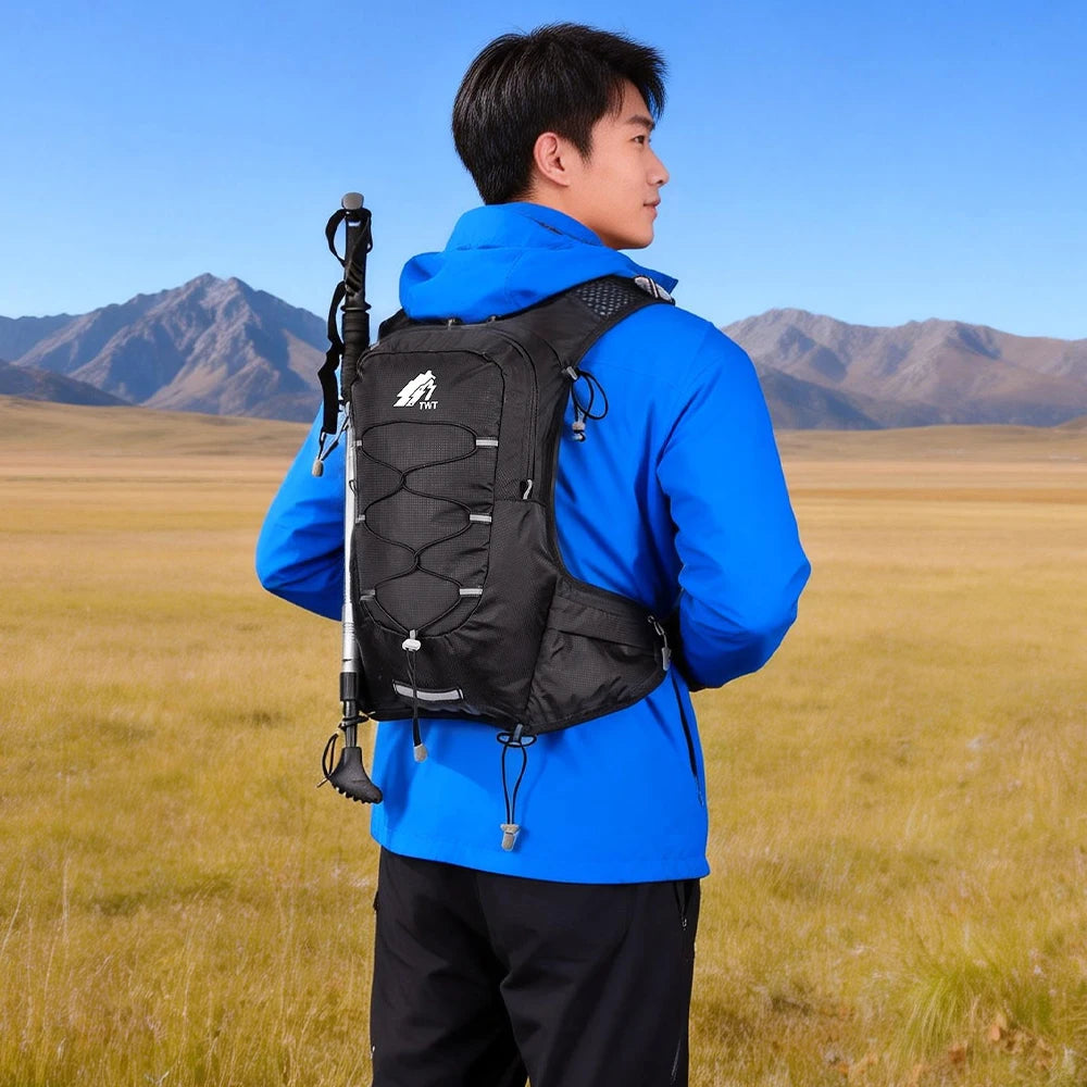 20L Ultra Lightweight Hydration Vest with 2L Water Bladder for Outdoor Hiking Cycling Marathon Outdoor Mountaineering Backpack