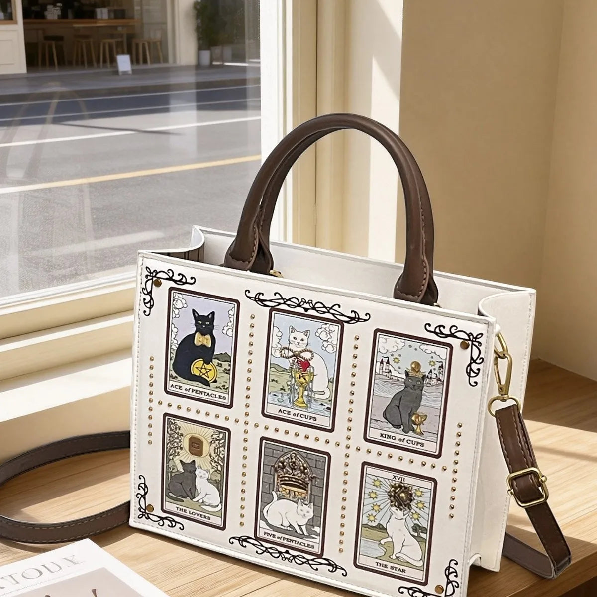 Vintage and Luxury Designer Bag Popular Fashionable Tote Bag Large Capacity with Delicate Embroidery Cat Printing Bag for Women