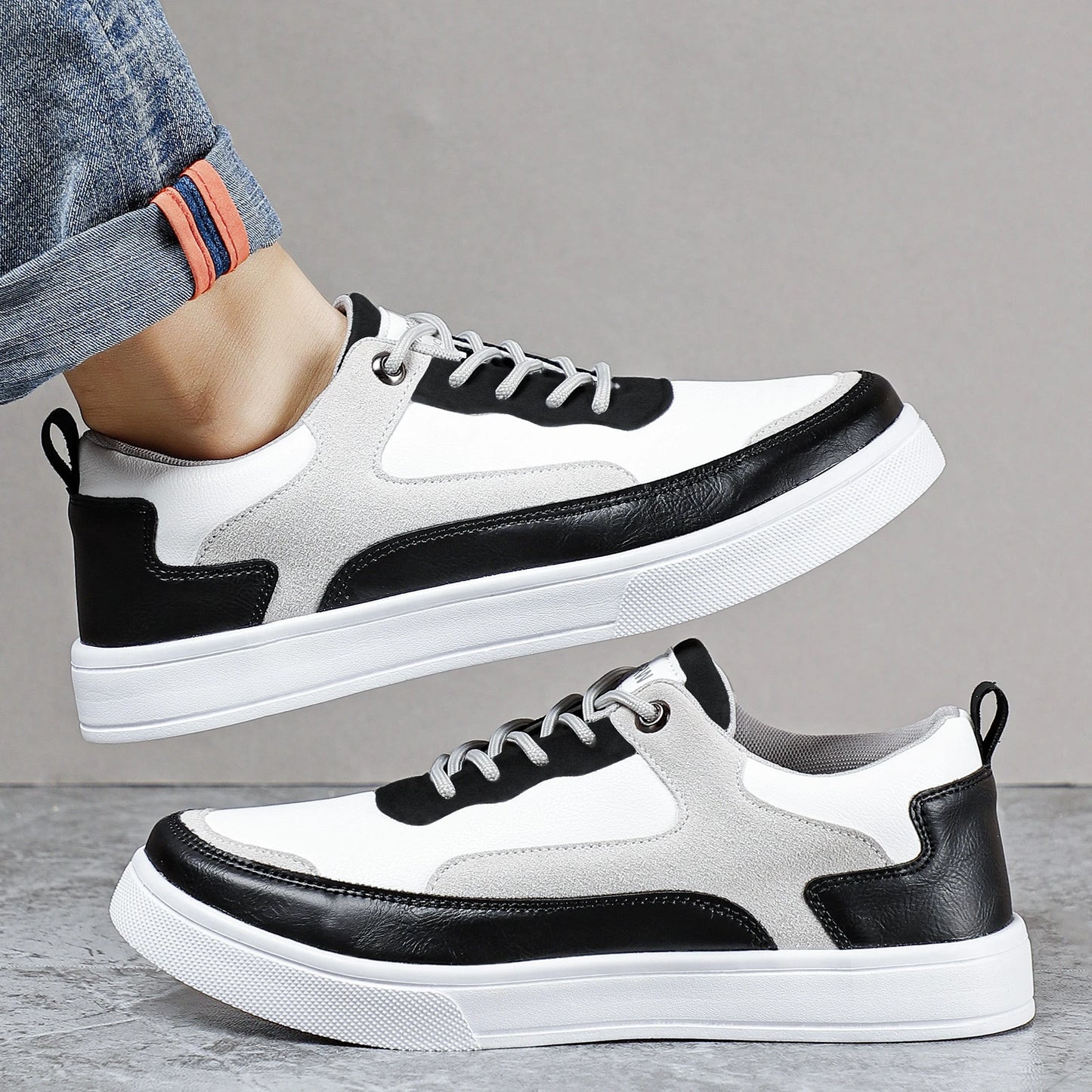 Trend Men's Casual Sneakers Lightweight Flat Shoes Comfortable Non Slip Running Shoes Soft Sole Vulcanized Shoes for Men Zapatos
