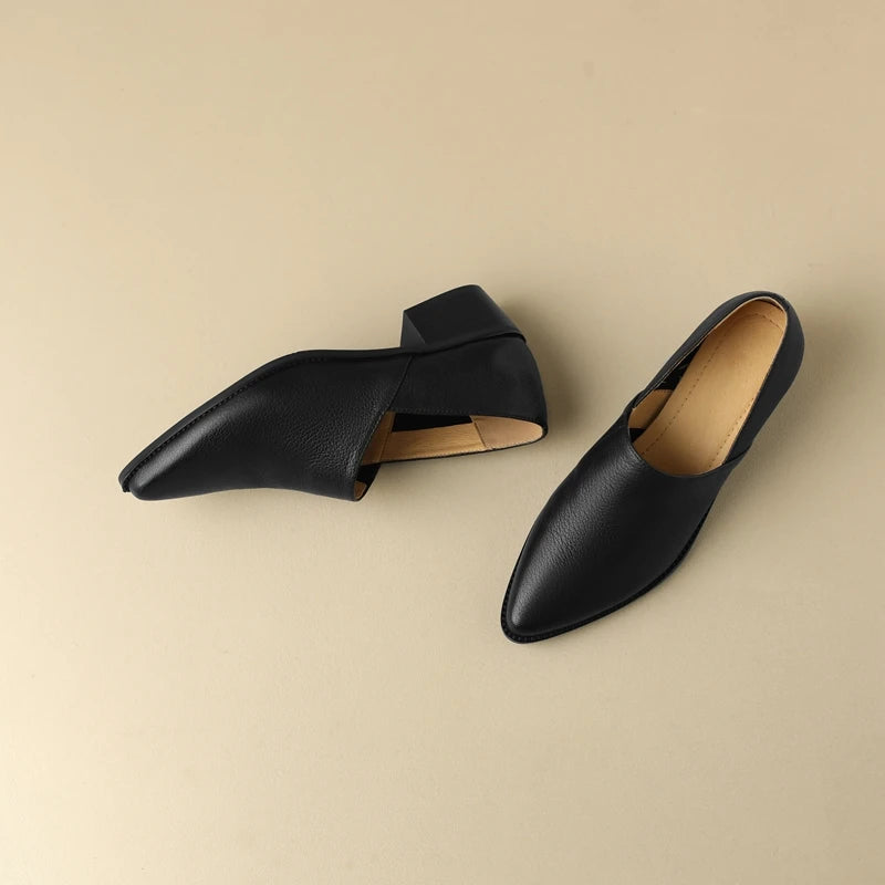 Women's New Simple and Comfortable Vintage Leather Pointed High Heels Large Lefu Shoes