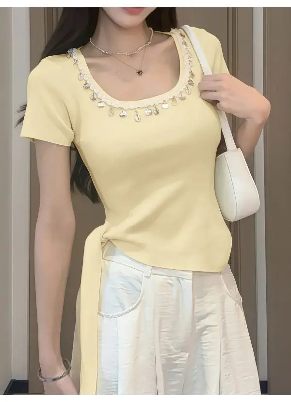 Short-sleeved Women's Top Bestseller 2025 New French Stylish Design Slimming and Flattering, Popular Online Clothing