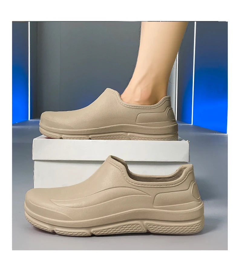 Summer Chef Shoes Anti Slip and Oil Proof Work Shoes Casual Lazy Slippers Soft Comfortable Beach Slippers Sandals Garden Shoes