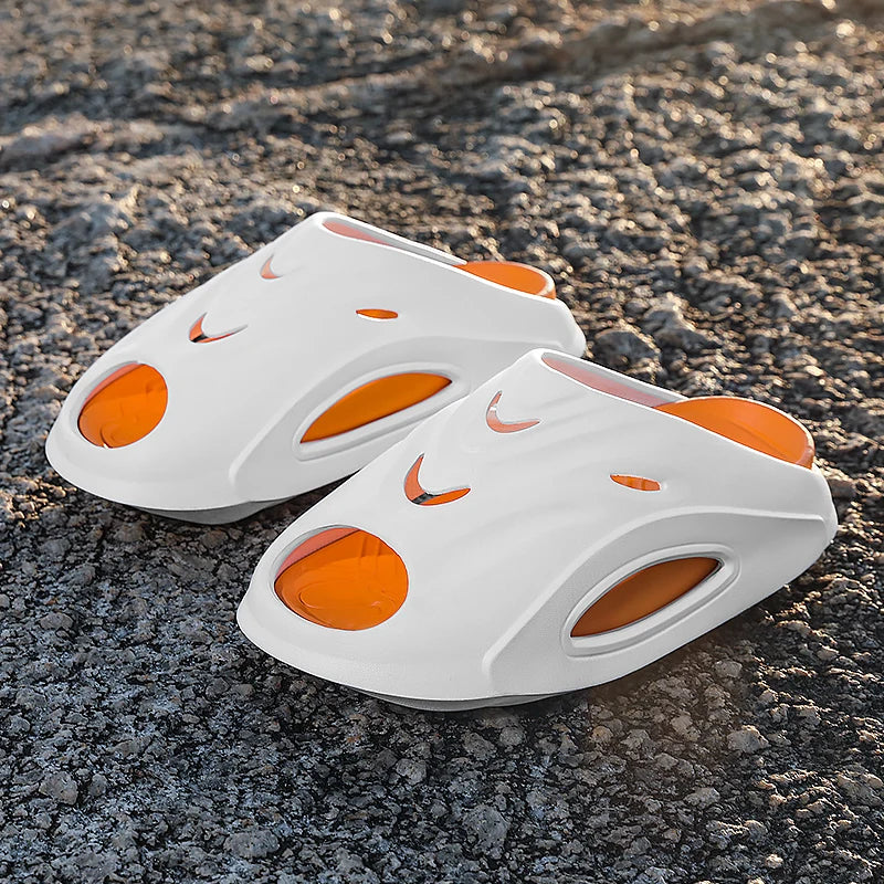 New Men's Slippers Outdoor Indoor Beach Sandals Comfortable Thick Soft Slides Men Women Casual Shoes Men Flip-flops Slippers