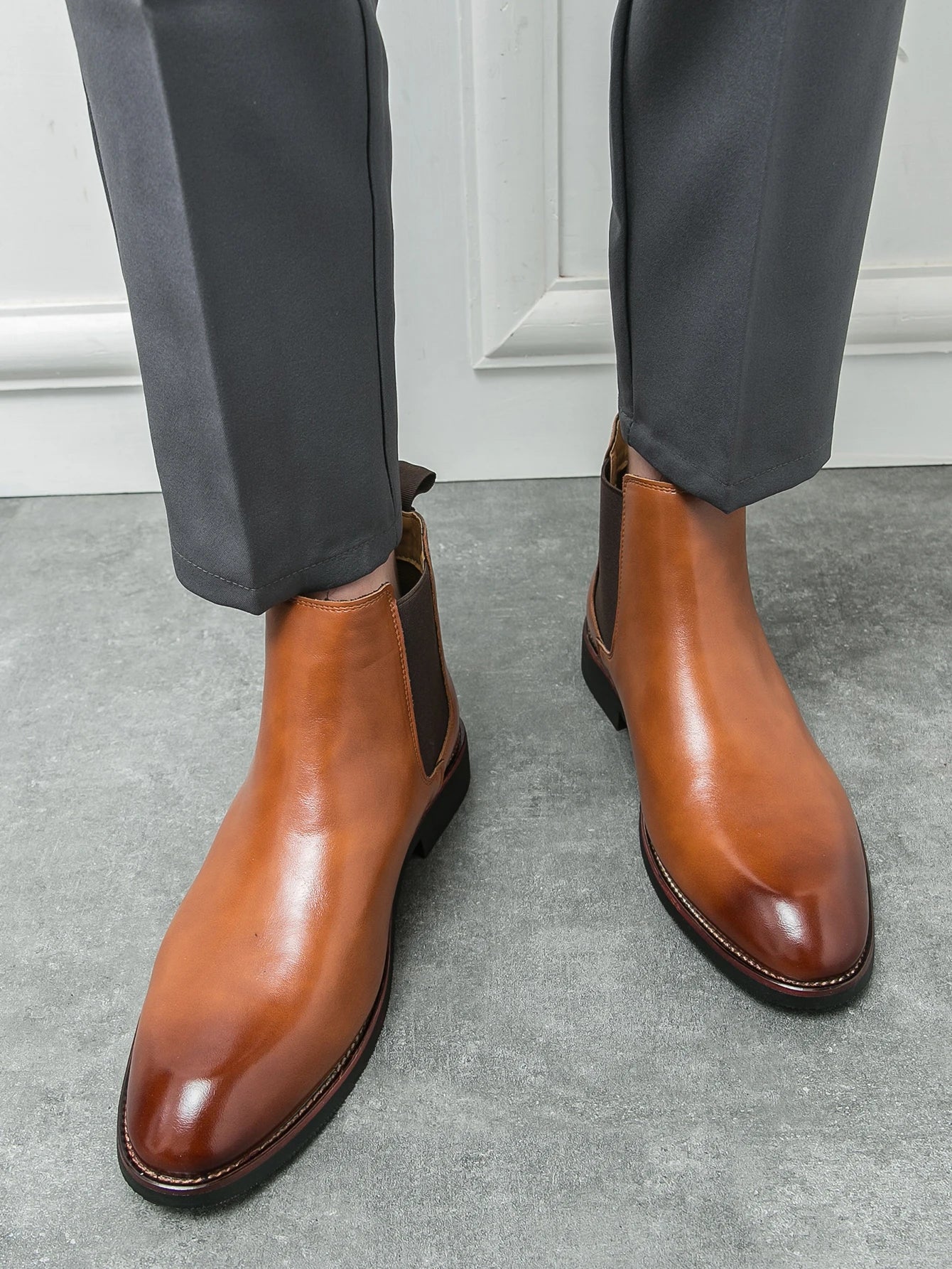 2025 Men's Fashion Chelsea Boots Classic Trendy Soft Leather Upper Non-Slip Rubber Sole Daily Casual Resistant Ankle Dress Boots