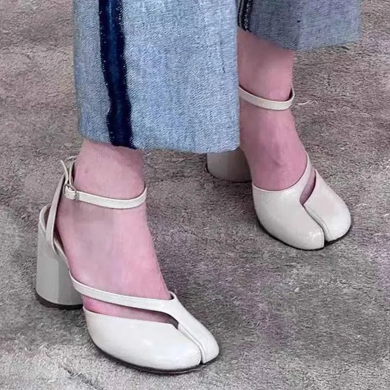 New Fashion Patent Leather Cross Belt Tabi Women's Pumps Spring and Summer Slingbags Split Toe Thick High Heels Chunky Shoes