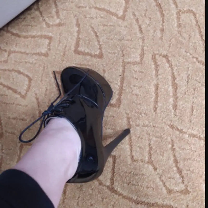 REAVE CAT Pumps Round Toe 13cm Thin high Heels Patent Leather Lace up Cross-tied Platforms 33-45 A2874