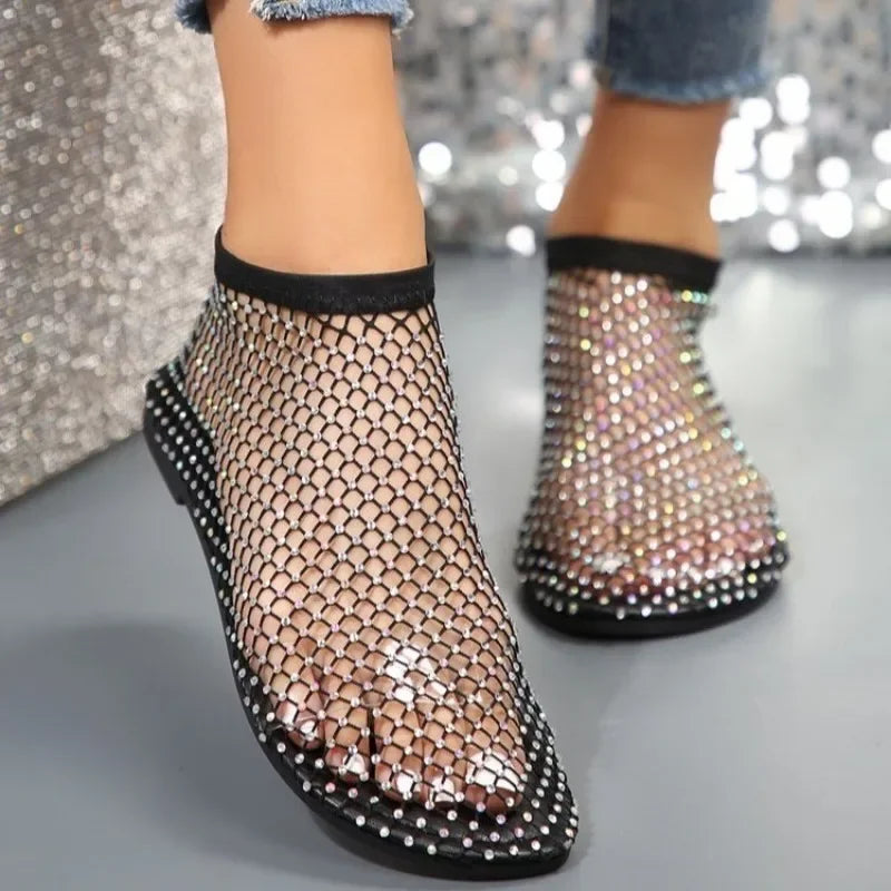 Summer Large Size Women Round Toe Flat Bottom Sandals Hollow Short Boots Water Diamond Sexy Flat Bottom Fashion Banquet Slippers