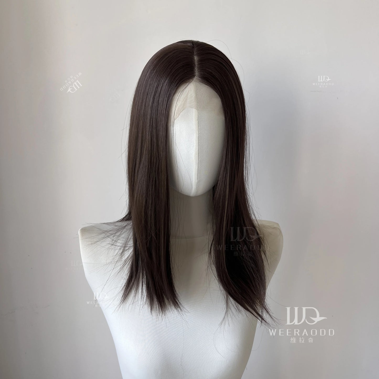 Dark Brown Shoulder Length Synthetic Lace Front Wigs for Women 13x4 Glueless Middle Part Synthetic Wigs 150% Density Natural