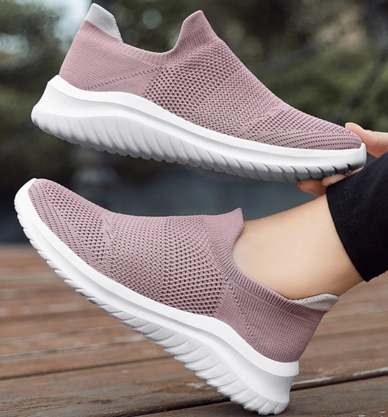 Men Sneakers Unisex Casual Shoes Soft Sole Slip-On Vulcanized Shoe Lightweight Loafers Plus Size Walking Men Shoes Tenis Hombres