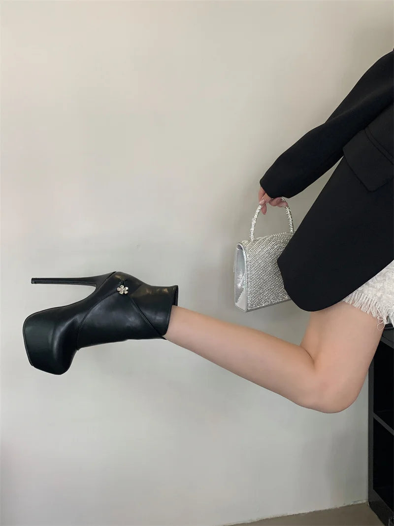 Hlieny Size 35-42 Fashion Extreme Platform Boots Women Winter Fashion Round Toe Thin High Heels Flowers Buckle Shoes