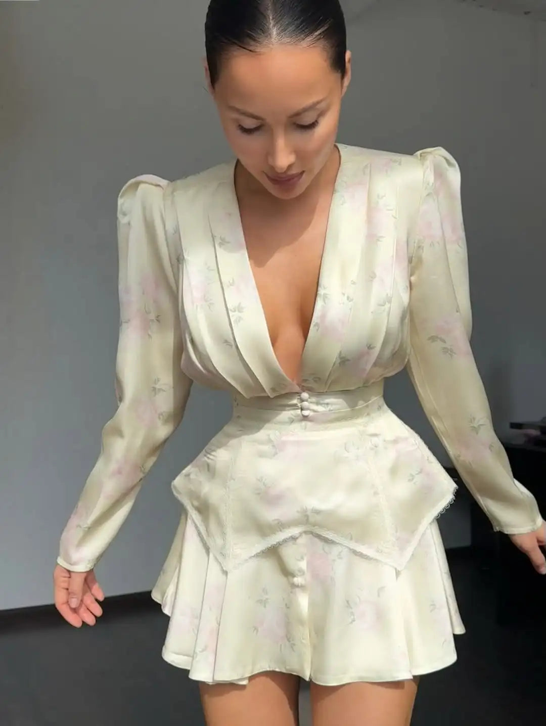Elegant Floral Printed Waist-cinched Mini Dress Women Pleated Deep V-neck Long Sleeve Button-front Dresses Fashion Party Robe
