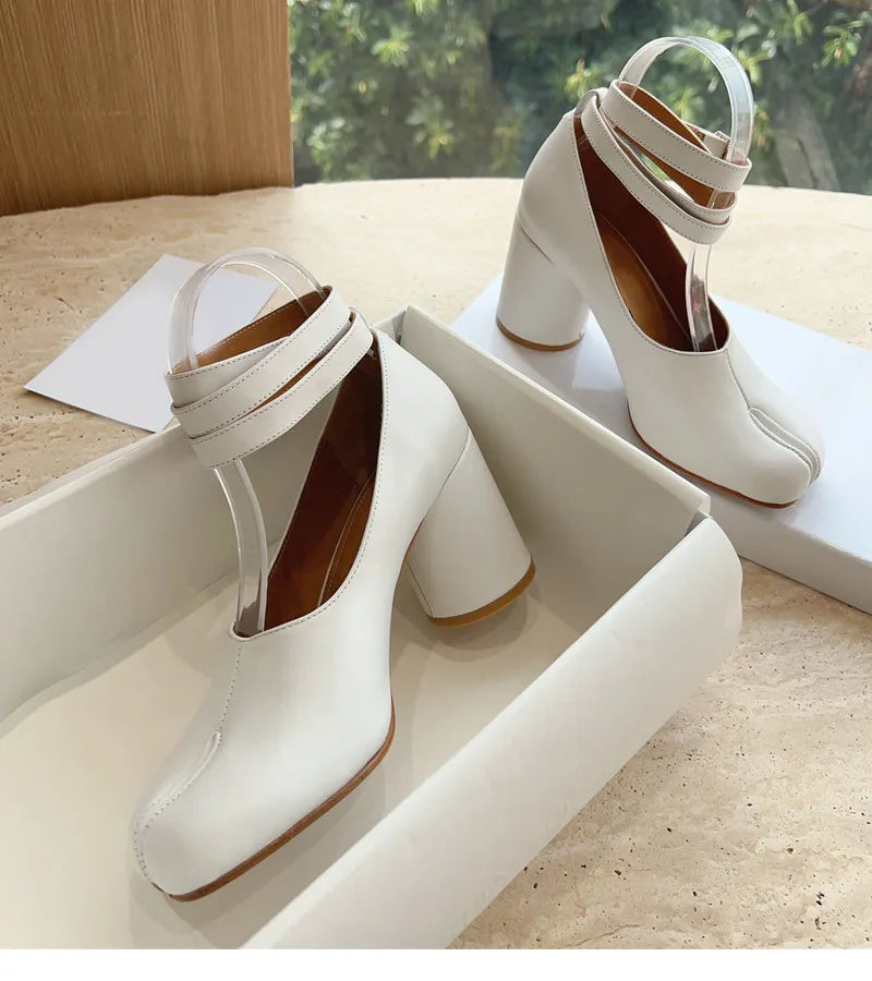 Ins style Vintage Soft Leather Split Toe Tabi Women Pumps Fashion Ankle Strap Thick High heels Spring Autumn Casual Chunky Shoes