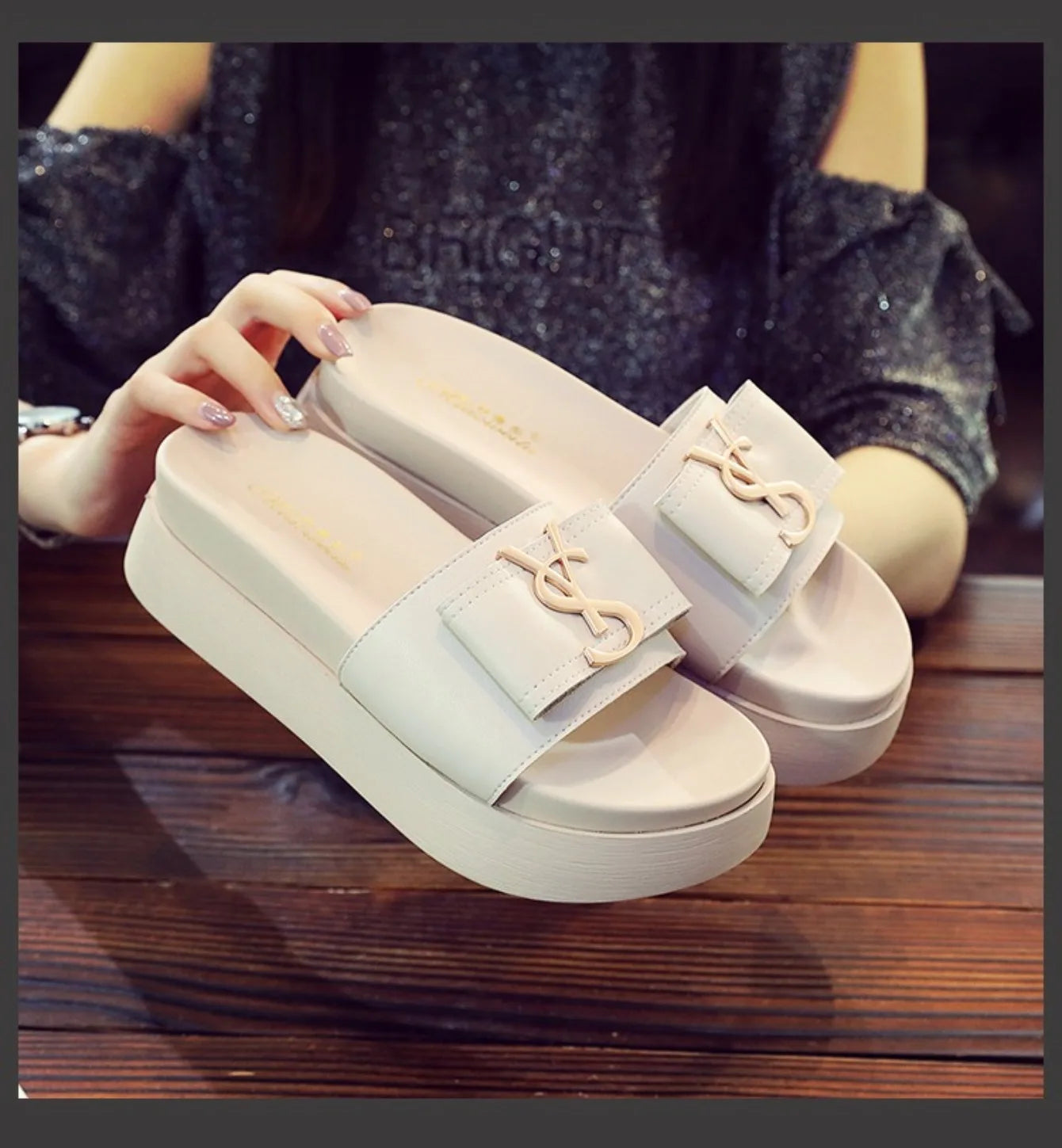 Women Slippers 2024 New Slides Luxury Designer Sandals Cross Sexy Beach High Heels Slides Women Casuals Platform Shoes for Women