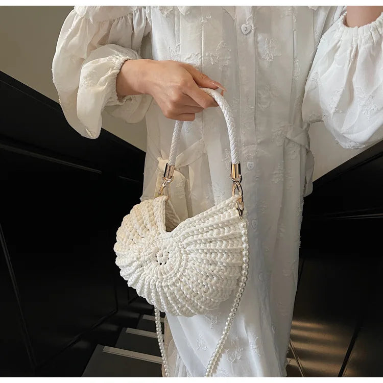 Creative Conch Shaped Crochet Women Shoulde Bags Funny Cute Pearls Chains Handmade Weave Crossbody Bag Novelty Small Handbags