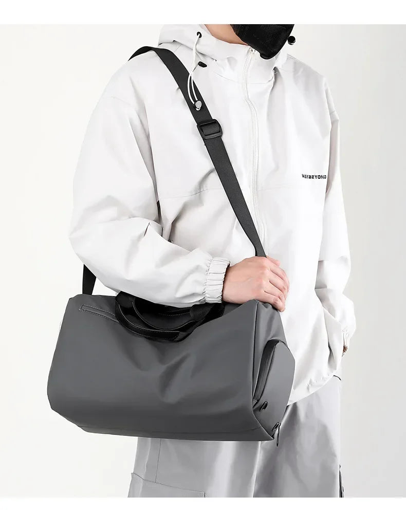 Fashion Travel Bags For Women Large Capacity Men's Sports bag Waterproof Weekend Sac Voyage Female Messenger Bag Dry And Wet