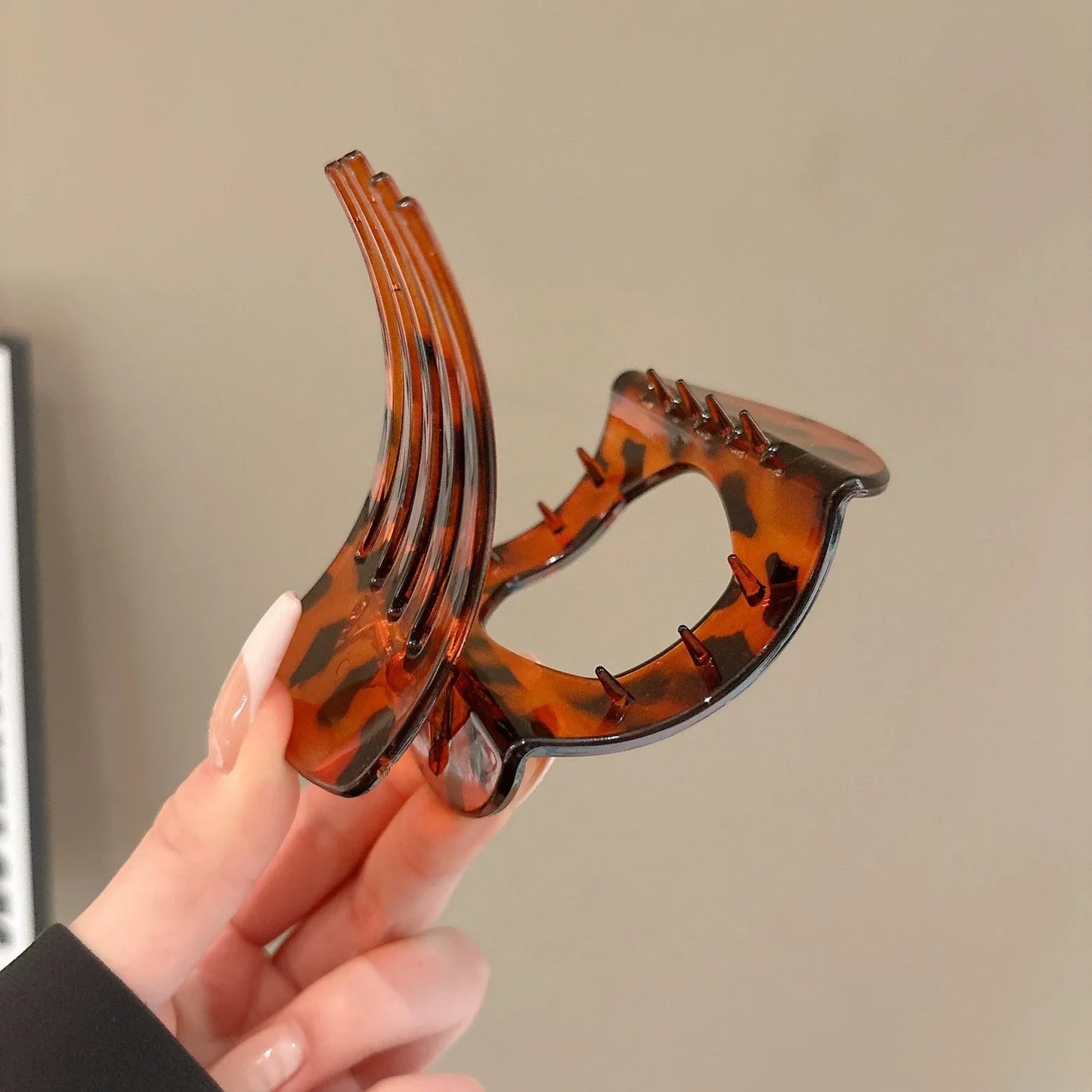 Leopard Large Hair Claw Clamp Duckbill Hair Clip for Women Girls Hairpins Ponytail Styling Tools Hair Accessories Headwear BAZAARHUBO