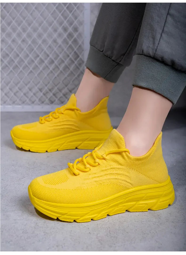 Men's Gray Running Shoes - Breathable Mesh Lace Cushioned Flat Boots Lightweight Sports Training Shoes Casual Style Design Shoes