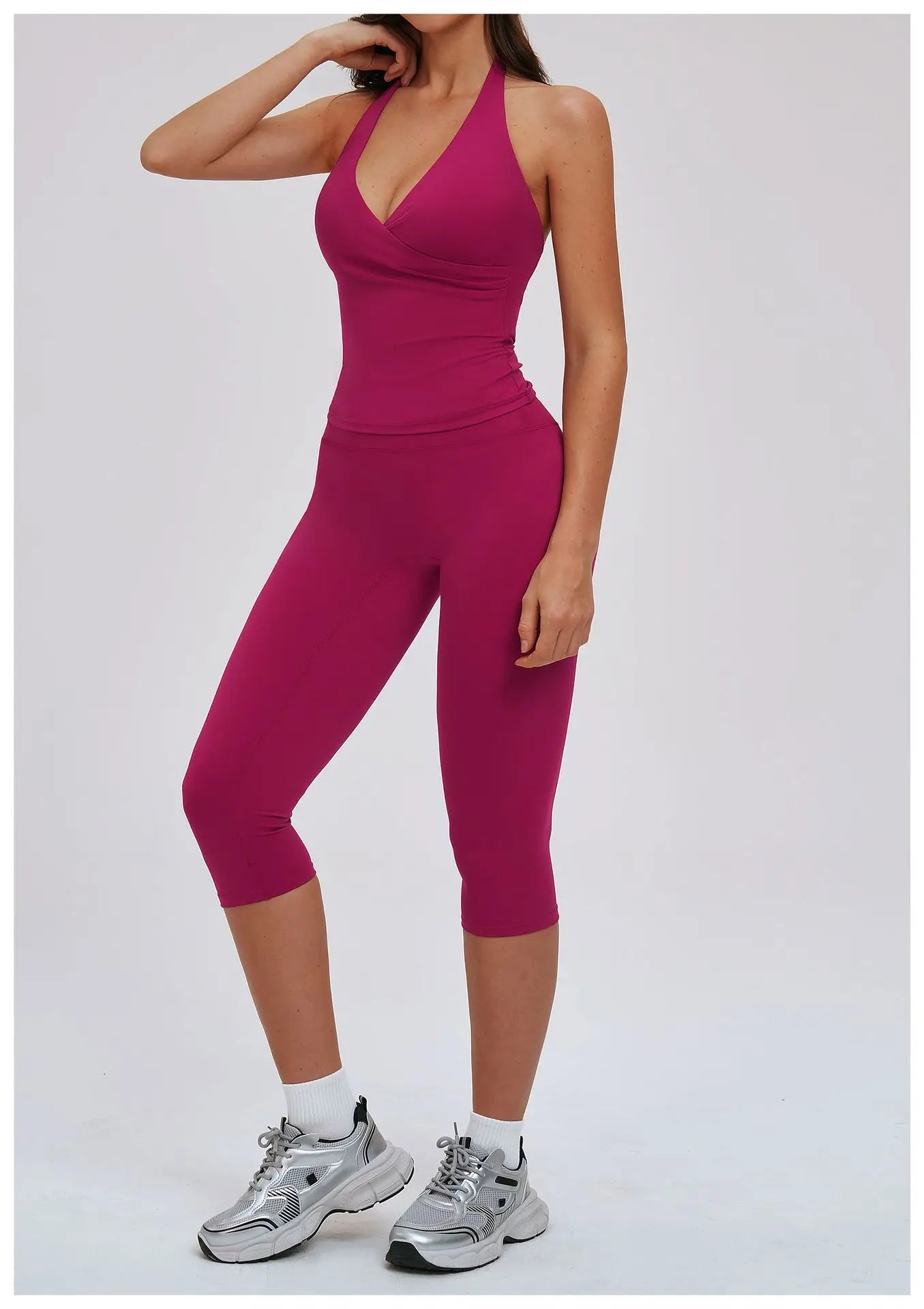 Sports Set 2 Pieces Yoga Set Sexy Women's Sports Set Quick Dry Fitness Set Gym Running Slim Capri Pants Leisure and Fashion Sets