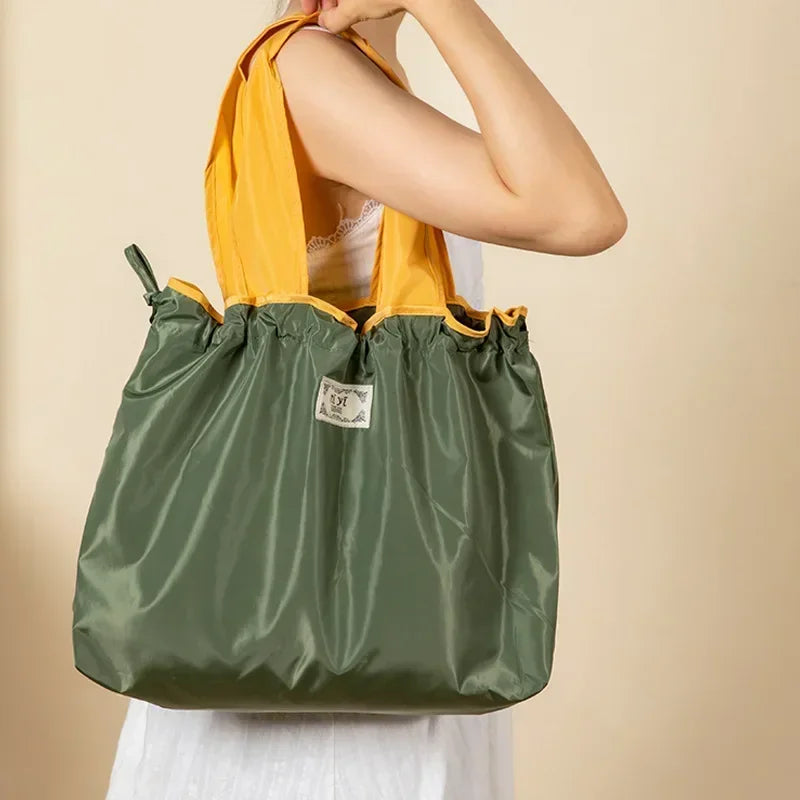 Foldable Eco-Friendly Shoulder Bags Women's Reusable Grocery Bag Large Capacity Foldable Shopping Bag with Drawstring Closure