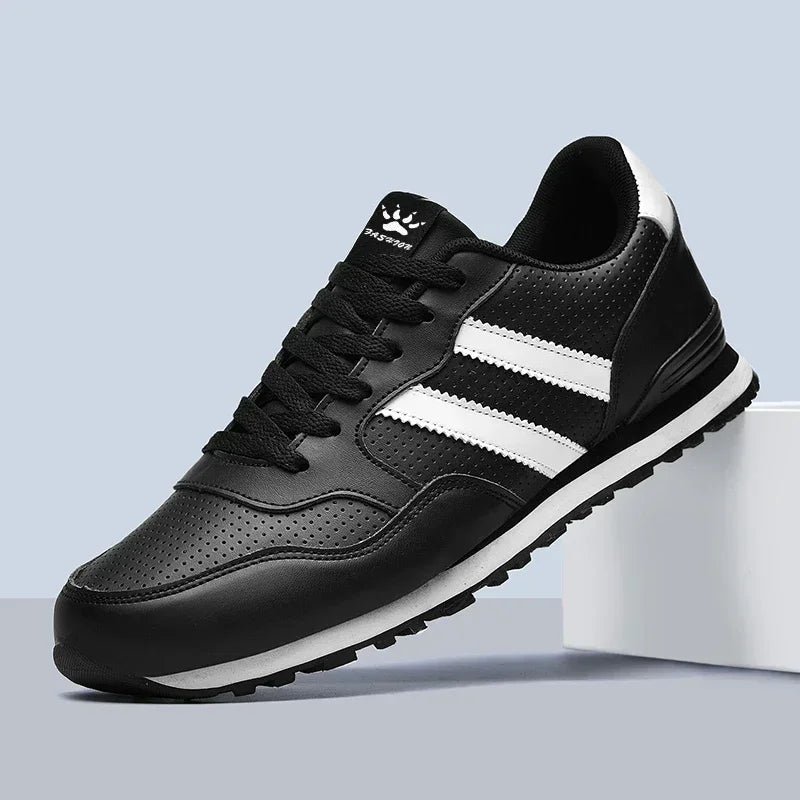 2024 Men Classical Running Shoes Lightweight Leather Outdoor Casual Sneakers Men Comfortable Sport Breathable Flat Jogging Shoes
