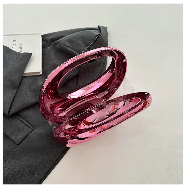 Hot Selling Creative Design Women's Top-Handle Bag PVC Metallic Luster Half Moon Banquet Women's Bag 2026 New Luxury Handbag