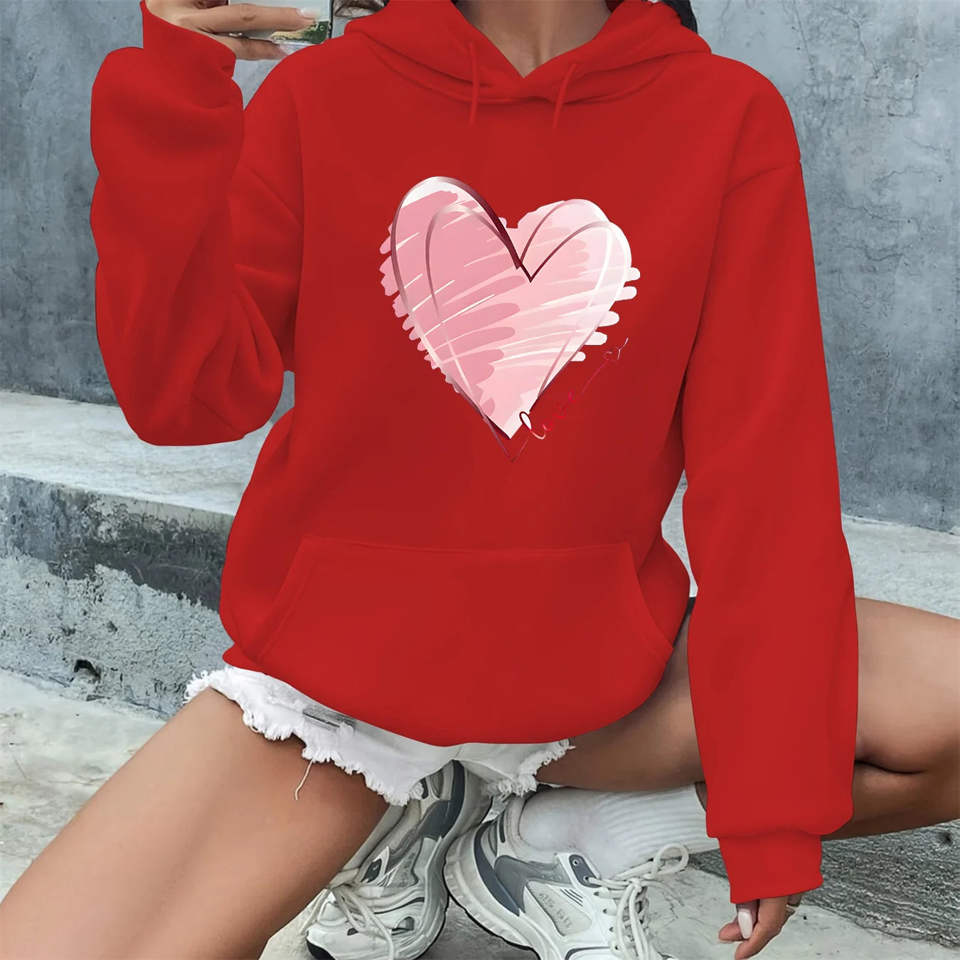Women's autumn and winter warm and loose casual heart-shaped pattern printed thick velvet long sleeved hooded sweatshirt BAZAARHUBO