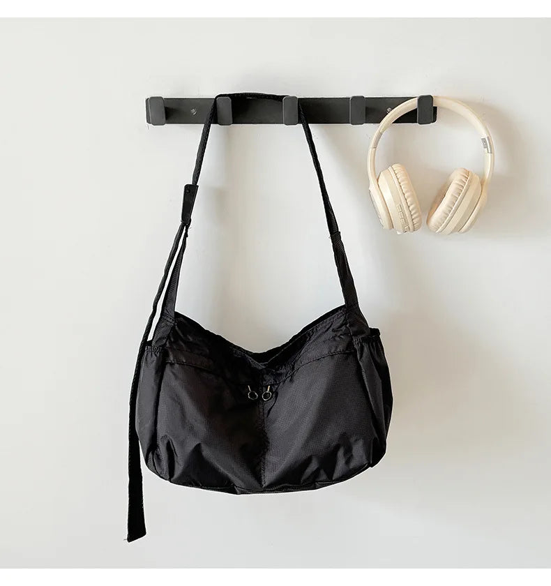 Outdoor Portable Crossbody Bags for Men and Women Commuter Waterproof Youth Shoulder Bag Solid Color Lightweight Female Tote