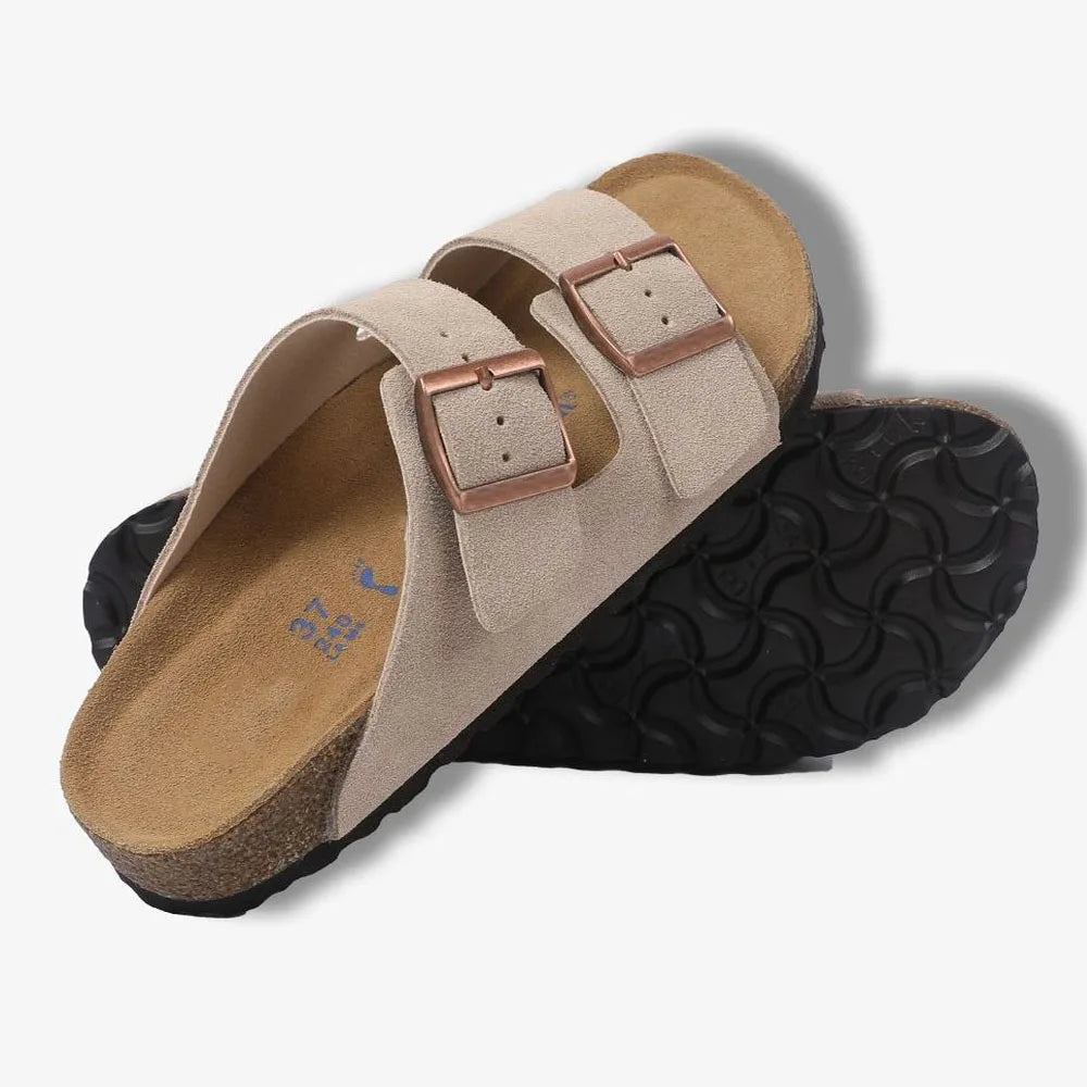2026 Fashionable modern men's and women's sandals are comfortable and versatile for summer, beach, and outdoor use
