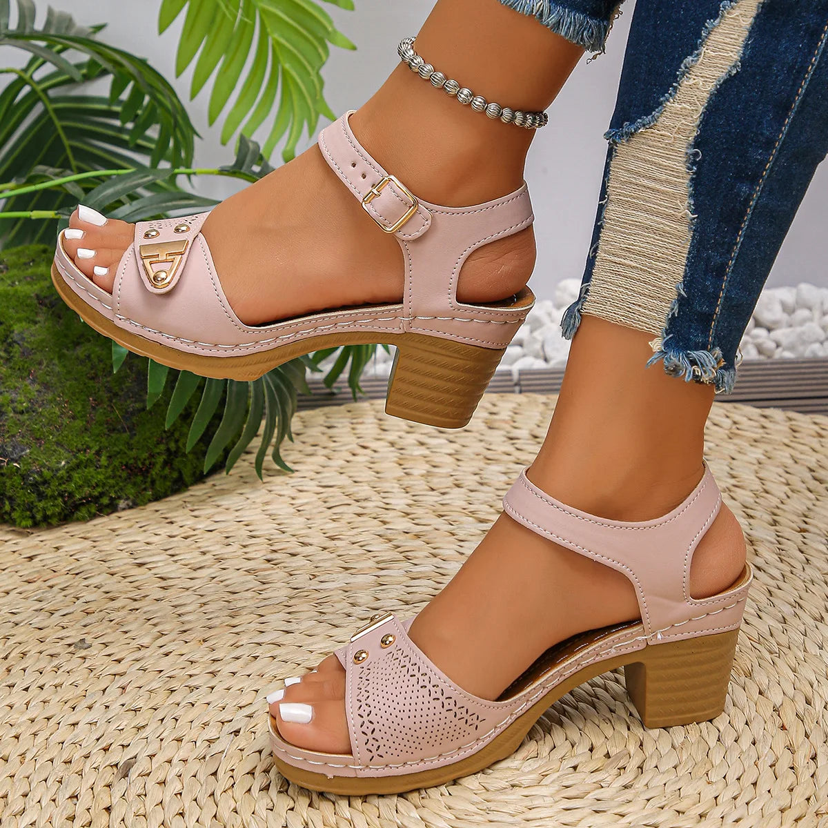 Women's Chunky Heel Sandals Adjustable Buckle Strap Plus Size Shoes Solid Color One Line Fashion Sandals for Women Summer 2025