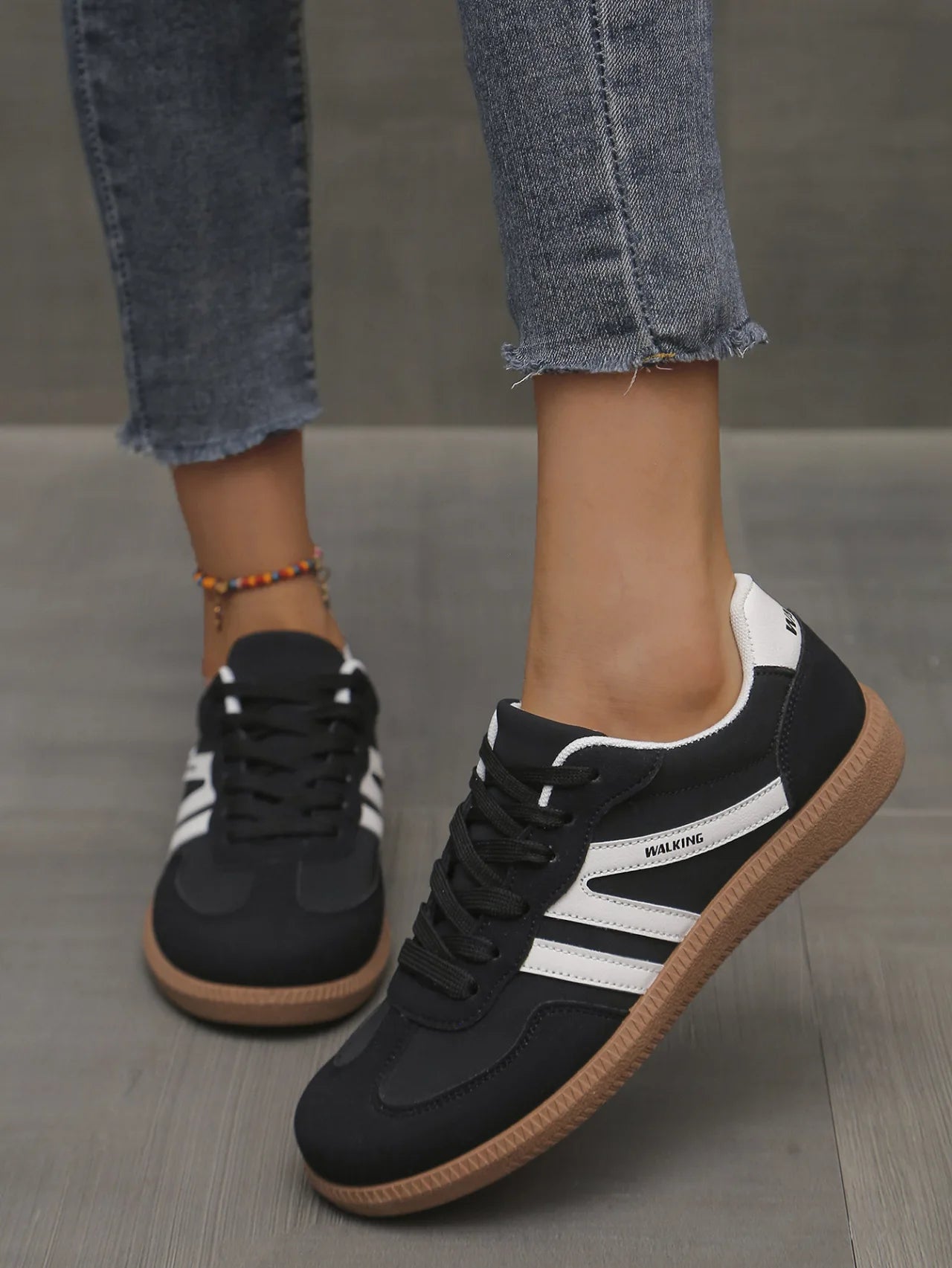 Mix Color Women's Autumn Sneakers Fashion Splicing Flat Heel Vulcanized Shoes Female Lace-Up Non-Slip Pu Leather Casual Shoes