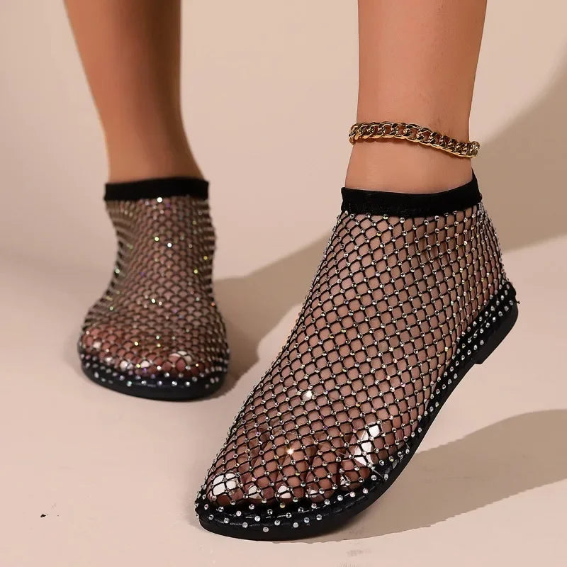 Summer Large Size Women Round Toe Flat Bottom Sandals Hollow Short Boots Water Diamond Sexy Flat Bottom Fashion Banquet Slippers