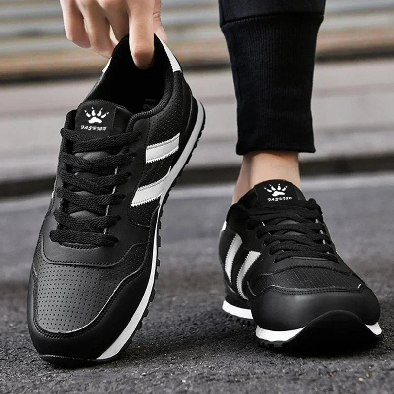 2024 Men Classical Running Shoes Lightweight Leather Outdoor Casual Sneakers Men Comfortable Sport Breathable Flat Jogging Shoes