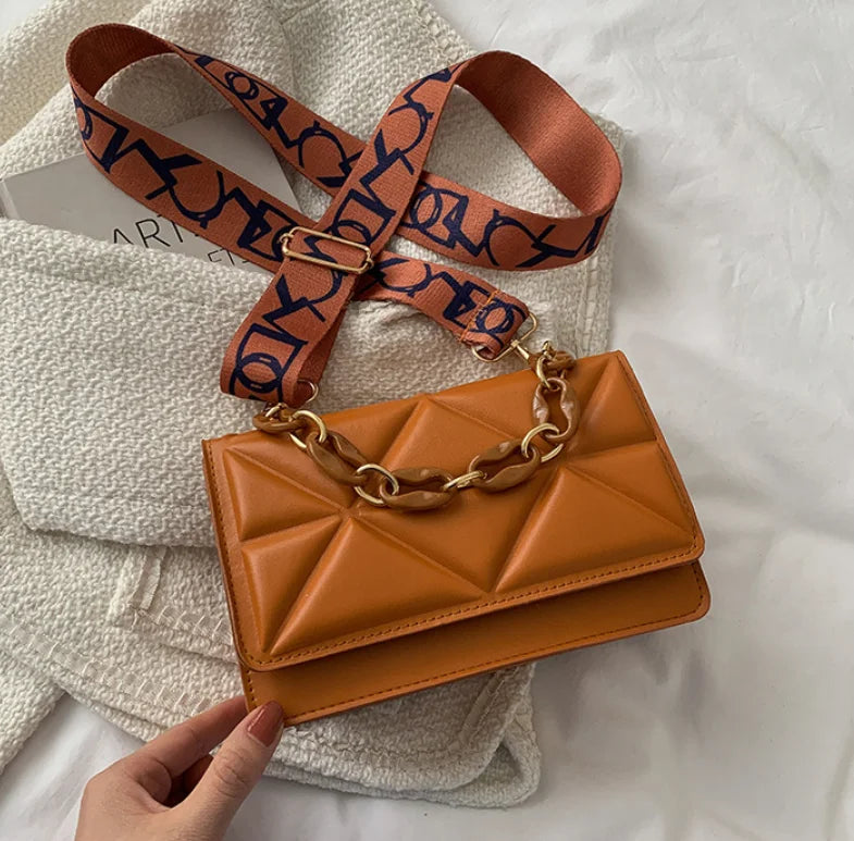 New Women's Large Capacity Bucket Bags with Wide Shoulder Strap Single Shoulder Handbag Drawstring Handheld Crossbody Bags