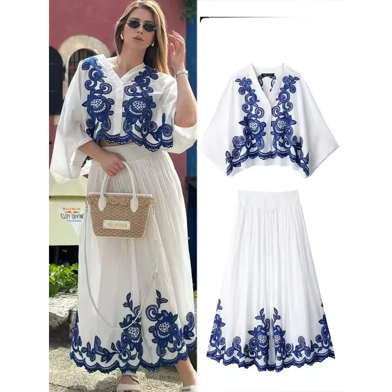 Women's 2-piece Set Of Blue Embroidered Single-breasted Loose Shirt + Chic High-waisted Loose Pleated Street Skirt Suit