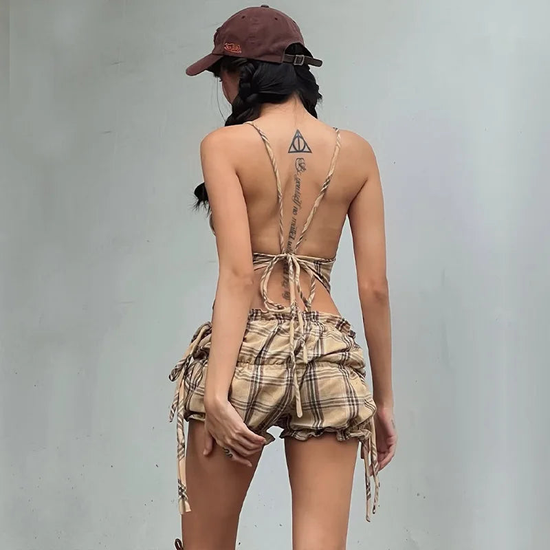 Vintage Style Sexy Backless Suspender Top Women's Pleated American Shorts Set