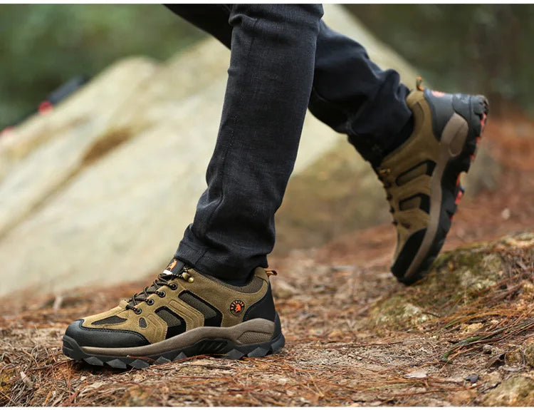 Men's Outdoor Climbing Shoes Breathable Waterproof Sports Hiking Shoes Rubber Outsole Low Cut Lace up Casual Shoes