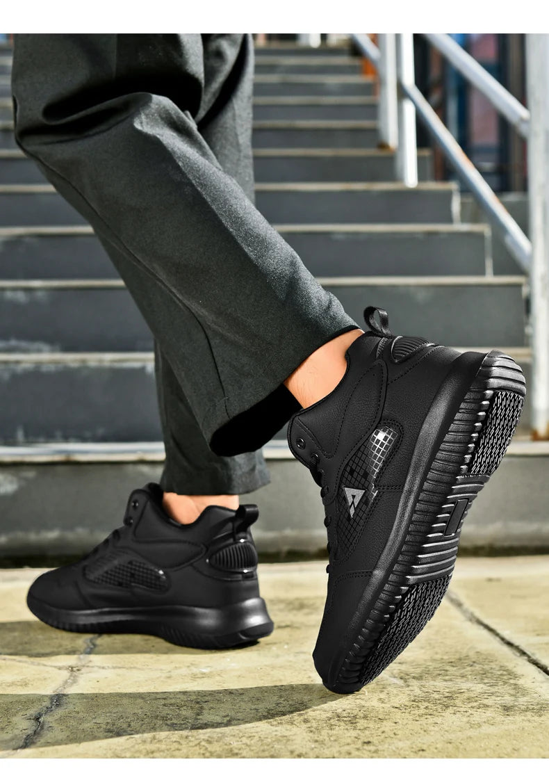 Chef shoes four seasons soft sole non-slip waterproof oil-proof kitchen work shoes men's plus size fashion casual light sneakers