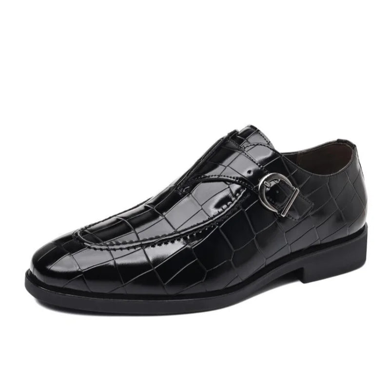 Autumn Retro Men Formal Shoes Slip on Men Casual Loafers Brand Moccasin Buckle Brogue Business Formal Men Shoes New Style